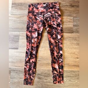 Lululemon Athletica Coral and Black Patterned Leggings with side pockets